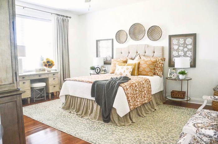 How to decorate a bedroom for summer