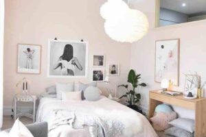 How to decorate a bedroom for girls