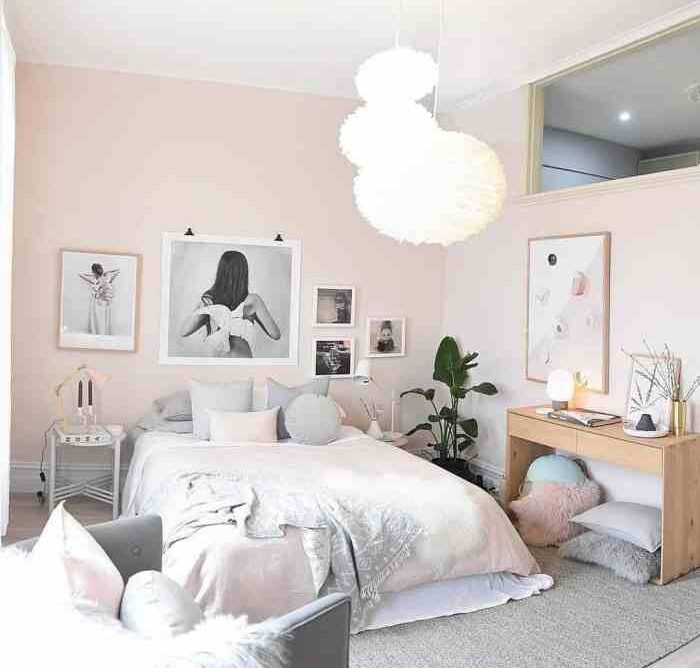 How to decorate a bedroom for girls