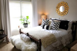 How to decorate a 2 bedroom vrbo