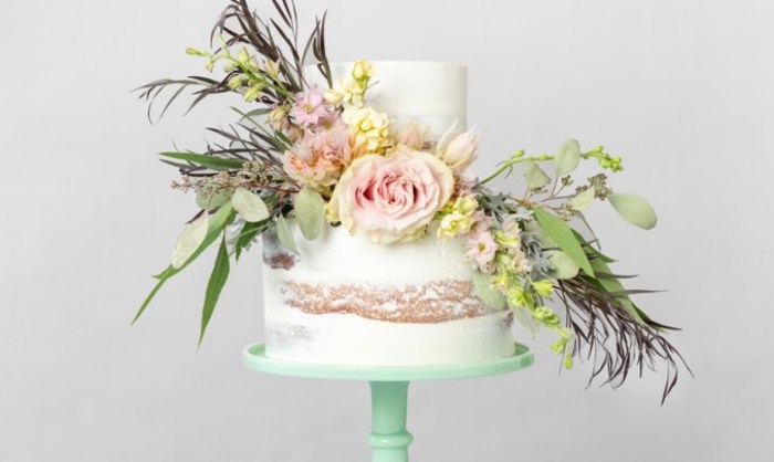 Flowers cakes real decorating wedding edible cake lovely flower trend ideas hottest decoration morning amelie house gooseberry floral bolo desserts