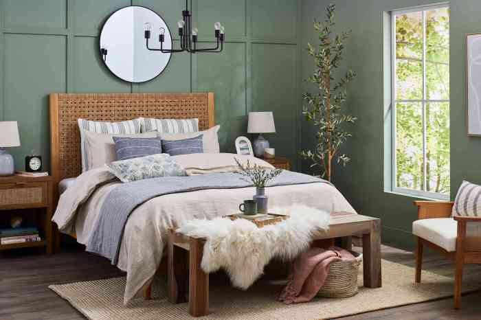 How to cheaply decorate a bedroom