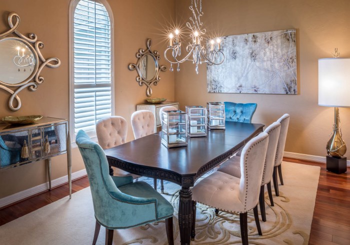 How to decorate a square dining room