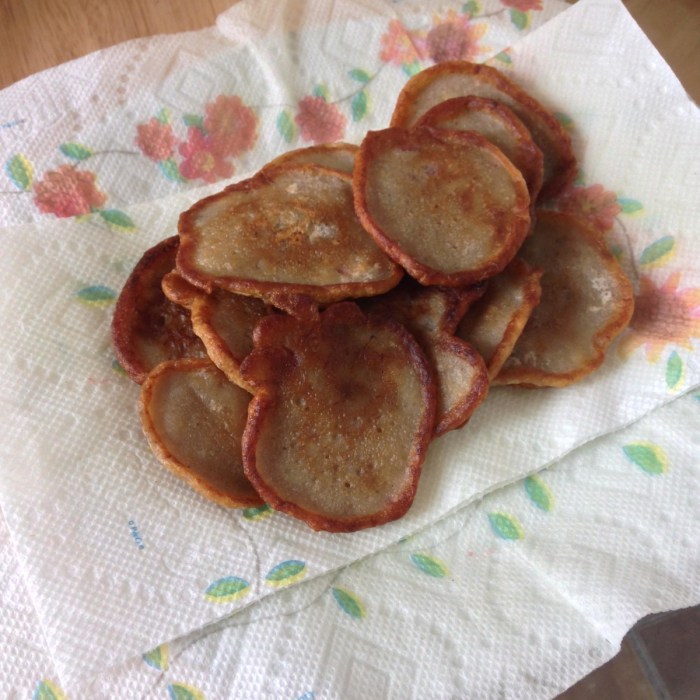 How to cook banana fritters caribbean style